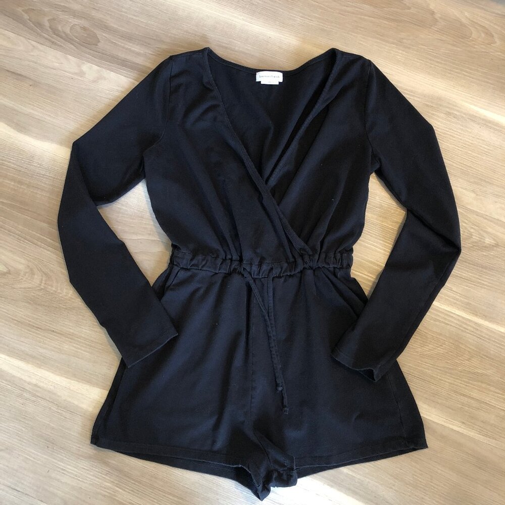 Lovers + Friends Black Long Sleeve, V Neck Romper Size Small